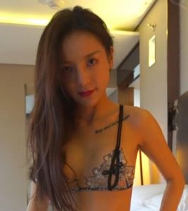 【華語AV-素人】雜誌封面美模約拍