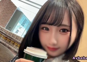 【高清素人】[3359381] 顔出し！素人女子大生【限定】かなちゃん21歳 某制服リフレでバイトしている身長143㎝のミニミニJD！！リアルJ〇感200%の制服姿に大興奮して爆発フィニッシュ！！