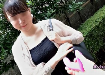 【高清素人】[3471477] 30代超ド変態若妻が道端でバイブを挿入したままお散歩！露天風呂でオナニー披露で絶叫イキまくり！爆乳でパイズリしたままフェラする変態っぷりが凄過ぎる！