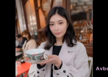 【高清素人】[3508237] 顔出し！！仕事に追われ恋愛を奥手で過ごした真面目なクォーター系歯科衛生士！！解放された感情と性欲は腰を振りながら絶頂を繰り返し体液まみれになった身体に２回中出し！