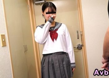 【高清素人】[080323_01] ぽちゃセーラーで即尺してくれるデリヘルをオーダー！ ~ 下平みなみ