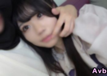 【高清素人】[3939632] 就讀大學的18歲苗條美腿 惠理奈醬。想要遊玩費用 無許可中出攝影。