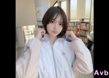 【高清素人】[4245658] 初攝・露臉！在美容室工作自九州到東京的不擅長拒絕新人美容師帶出店外野外猥褻！！