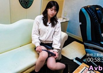 【高清素人】[4309374] 【可愛・純潔系】約好只脫內褲的女人。無套中出＋口內射精。