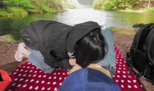 【華語AV-素人】戶外野餐 就地吃雞 AsyaxAsh