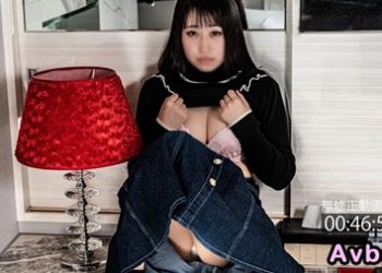 【高清素人】[4403066] 【可愛い・巨乳】肉肉しくて美味しそうな 相 田 翔 * 似 。 ※無修整・中出し＋口内射精