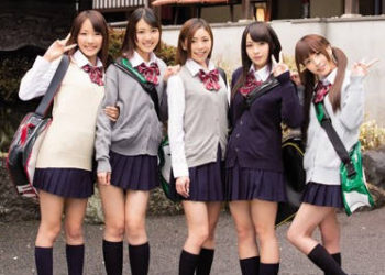 【綜合AV影片-中文AV】ZUKO-055 與制服女子校生中出亂交 ～修學旅行編～