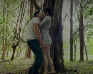 【華語AV-片商】在國家公園內做愛 很像被人發現了