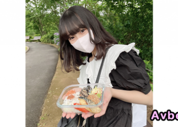 【高清素人】[4573382] 顔出し！自分の変態具合に目覚めはじめ快楽への好奇心が隠せない専門生！野外で口の中に出された体液を一滴残らず笑顔で飲み干す彼女をさらに密室に連れ込みスレンダーな身体に生中出し！！