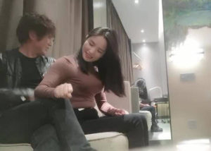 【華語AV-素人】保險業務員 下班後的應酬(嫖妓偷拍)