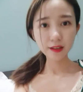 【華語AV-素人】無情的顏射 ~ 清純風情表姐