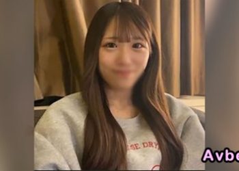 【高清素人】[4654349] 【モ無】【顔出し】壊れてしまわないか心配になるほど華奢で可愛いＪＤにたっぷり中出し