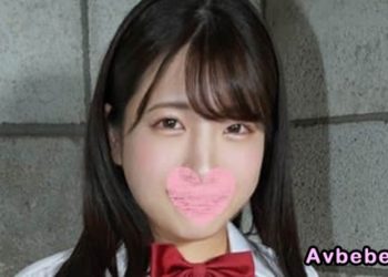 【高清素人】天真美少女 甚至不知道如何剃掉毛茸茸的陰毛 超級敏感、豐滿、曲線玲瓏的身體在巨大的肉棒的刺激下不斷抽搐和達到高潮