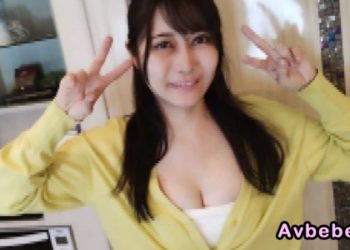 【高清素人】【大量顏射】乾淨清純OL 露出性感乳溝 一邊口交一邊比出雙重和平手勢♥中出性愛上升到極致 ♪ 大量顏射讓乾淨臉蛋變成了精液肉便器♥