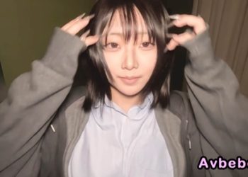 【高清素人】【低調神乳】擁有巨乳的自信女孩瘋狂的呻吟 高潮