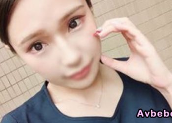 【高清素人】身材火辣的無毛美容師為你服務！極度撩人的按摩瞬間喚醒了慾望！控制不住在她體內射精了！