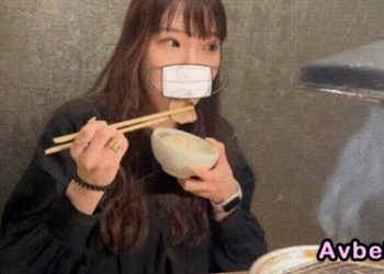 【高清素人】愛上了前台接待員 立刻搭訕並發生了即興SEX