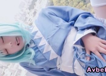 【高清素人】【私拍 角色扮演中出性愛♥】可愛狡黠的光滑無毛陰部和純白過膝襪是絕配♥最深層的內射懷孕性愛！ ！