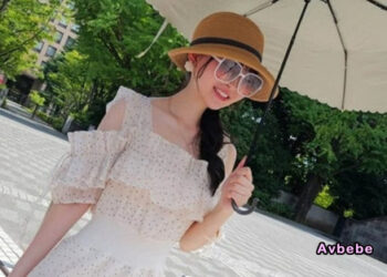 【高清素人】【旅行中的蕩婦 JD】山形的淫亂巨乳女大學生 搭訕自拍內射影片【小穴一片粉紅】