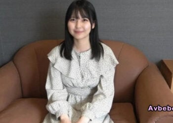 【高清素人】不得了，發現極品了。「真正的素人」瞞著男友偷偷報名！主動張開私處說著「請使用我吧」，舒服到快要昏過去了。