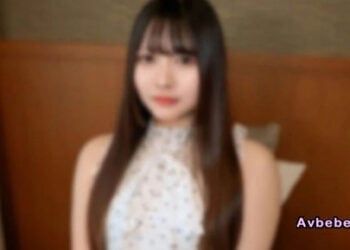 【高清素人】擁有潔白光滑美肌的 F 罩杯巨乳美女！高挑的身材，手腳修長，身形極佳⤴️ 吞精、中出。