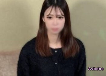 【高清素人】認真、實則擁有極品美胸的清純辣妹，從雙峰、私密處到熱吻全身上下都完美至極【內射】